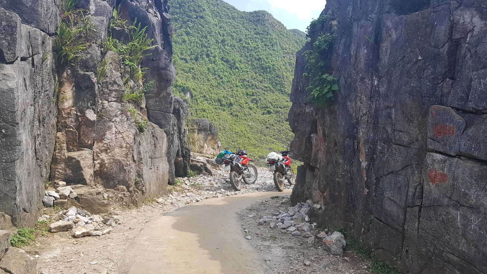 4 Day Motorbike Adventure Tour (Ha Giang Loop)