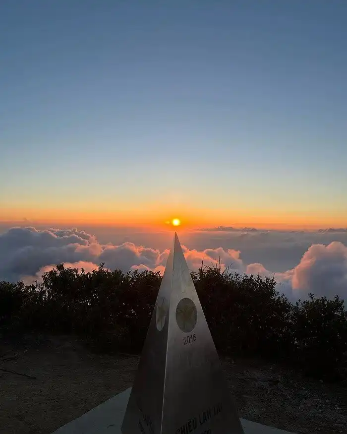 Chieu Lau Thi Peak: The Cloud Hunter